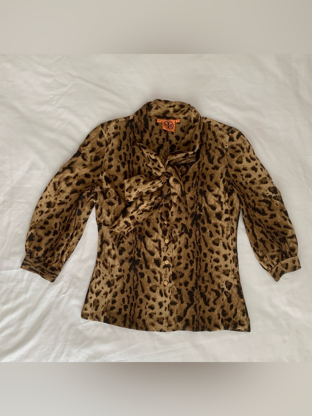 Tory Burch Silk Leopard Print Tie-Bow Blouse NWOT Size 2 - Picture 1 of 11